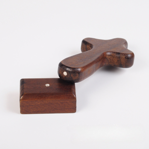 Meilleure vente : Croix en bois de 11 cm avec base magnétique, design Art Déco, couleur personnalisable – Cadeau d'encouragement chrétien - Product Image 6