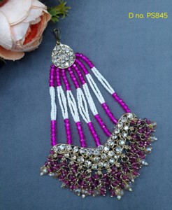 Accessoires de cheveux de créateur Pasa, coiffe latérale ornée de cristaux et de perles, bijoux ethniques indiens multicouches pour mariage. - Product Image 1