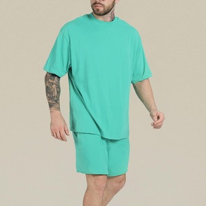 Conjunto de Camiseta y Pantalones Cortos para Niños, Color Sólido, 100% Poliéster, con Capucha, Manga Larga, Corte Regular, Deportivo, Ropa de Invierno, Transpirable y Ligero - Product Image 4
