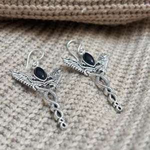 Pendientes colgantes góticos de serpiente alada, pendientes colgantes de latón con ónix negro, pendientes góticos de latón plateado, pendientes para mujer al por mayor - Product Image 1