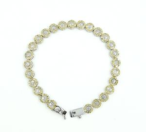 Bracelet tennis pour femme en argent sterling plaqué, orné de diamants naturels jaunes et blancs, au design luxueux – Cadeau idéal pour les occasions festives - Product Image 1