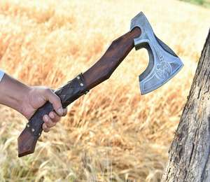 Hache de chasse artisanale en acier industriel à haute teneur en carbone, manche en bois de rose, étui en cuir, 1,5 kg, multi-usages, camping, extérieur - Product Image 1