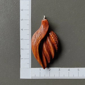 Collier en bois au design tendance et au style chic, finition lisse, prix usine en gros - Product Image 6