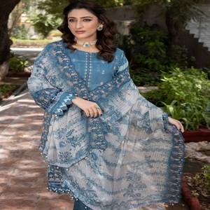 Vêtements de fête spéciaux de style pakistanais de haute qualité Salwar Kameez avec des costumes lourds brodés pakistanais et indiens Sharara - Product Image 4