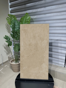 Azulejos de Porcelana Premium Beige Alpine Cross Cut |   Diseño Europeo |   Estética de la Piedra Natural |   Alfombra Mate de 60x120cm para Cocina y Baño - Product Image 1