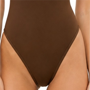 Maillot de bain une pièce personnalisé pour femme, style classique dos nu, en tissu extensible, confortable, coupe ajustée, style classique, maillot de bain sur mesure - Product Image 6