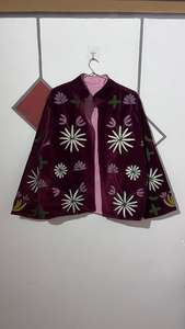 Bolero hecho a mano, chaqueta de terciopelo con bordado floral, abrigo estilo boho suzani, diseño de pájaro estilo boho suzani, chaqueta de terciopelo suzani. - Product Image 5