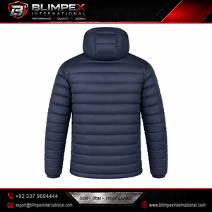 เสื้อแจ็คเก็ตพัฟเฟอร์แบบมีฮู้ดสำหรับผู้ชายและผู้หญิง รับผลิตตามแบบ (OEM) พร้อมปักโลโก้ น้ำหนักเบา อุ่นสบาย เหมาะสำหรับฤดูหนาว มีกระเป๋าซิปด้านหน้า ผลิตโดย Blimpex Int - Product Image 4