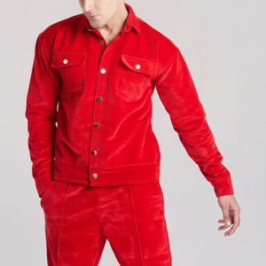 Conjunto Deportivo de Lujo para Hombre en Terciopelo Rojo, Chaqueta con Botones y Pantalones Jogger, Ropa Casual de Calle - Product Image 3