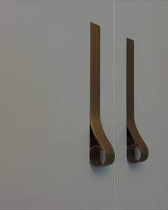 มือจับประตูทองเหลืองสไตล์วิคตอเรียน ดีไซน์แบบเอ็ดเวิร์ด ลายบาโรก มือจับทองเหลืองแบบดั้งเดิมสำหรับประตูบ้านพักอาศัยโบราณ - Product Image 1