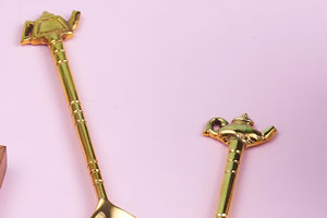 Mini tetera de lujo moderna con mango de cuchara de té y cuchara de café, Juego de 4 piezas para cualquier ocasión - Product Image 2