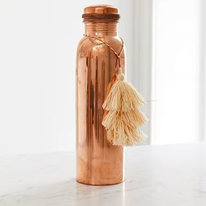 Bouteille d'eau en cuivre 1 litre, vente en gros USA, bouteille en cuivre pur, fournisseur en gros Inde, bouteille en cuivre martelé, écologique, Royaume-Uni - Product Image 1