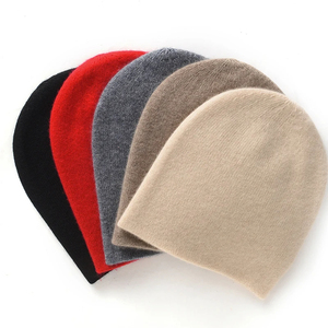 Gorro de Punto Rojo Unisex, Gorro de Invierno de Color Sólido, Estilo Casual para Adultos, Circunferencia de Cabeza de 56-58 cm - Product Image 6