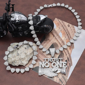 Pendentif Iced Out Trust No One Handshake en Or 18K avec Diamant de Laboratoire, Breloque Hip Hop pour Hommes, Bijoux Personnalisés - Product Image 2