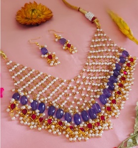 Ensemble collier et boucles d'oreilles en moissanite plaqué or de qualité supérieure Radiant Premium pour femmes, collection pour mariage - Product Image 4
