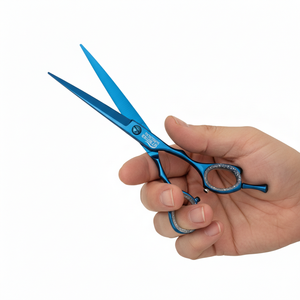 กรรไกรตัดผมมืออาชีพ กรรไกรตัดผมเคลือบไทเทเนียมสีน้ำเงิน อุปกรณ์สำหรับร้านเสริมสวย - Product Image 2