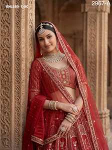 Último diseño de ropa de boda de seda con bordado a mano y trabajo con lentejuelas, conjunto de Lehenga Choli y Dupatta, moda femenina. - Product Image 4