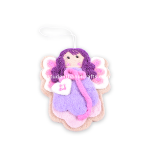 Décoration suspendue ange pour bébé et enfant, ornement en feutre fait main - Product Image 1