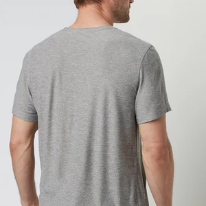 Camiseta de Hombre con Cuello en V, Tela Transpirable, Estilo Casual, Color Sólido Minimalista, Fabricación Personalizada OEM para Compradores al por Mayor - Product Image 6