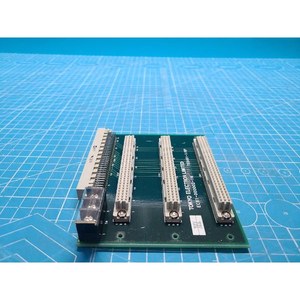 Válvula Neumática de Fuelle TEL TEB401-1/BP EC81-000002-12 Usada Como Pieza de Repuesto para Equipos Legacy Semiconductor - Product Image 1