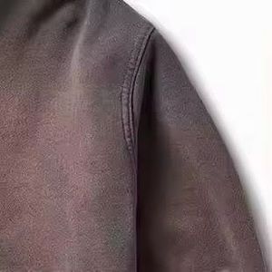 เสื้อสเวตเชิ้ตและเสื้อฮู้ดดี้ผ้าฟลีซกันน้ำสำหรับผู้ชาย น้ำหนักมาก ผลิตจากผ้าฝ้าย 100% สำหรับฤดูหนาว ดีไซน์กระเป๋าปักลาย 3 มิติ ขายส่ง - Product Image 6