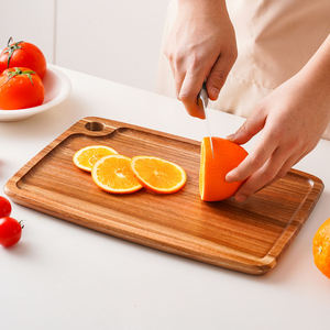 Planche à servir en bois d'acacia pour pizza et charcuterie, taille personnalisable, avec poignée, épaisseur 1,3 cm, écologique, passe au lave-vaisselle - Product Image 1