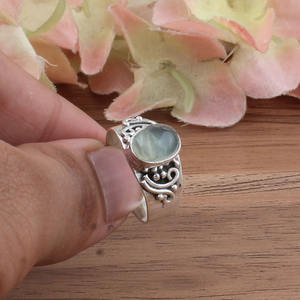 Bague de mariage classique délicate en argent sterling 925 avec pierre de naissance en préhnite naturelle, bijoux minimalistes en pierres précieuses taillées, vente en gros - Product Image 3