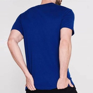 เสื้อยืดคอกลมแขนสั้นสีน้ำเงินสำหรับผู้ชาย ทรงปกติ สไตล์สตรีทแวร์ ผ้าฝ้ายออร์แกนิค 100% เป็นมิตรกับสิ่งแวดล้อมและระบายอากาศได้ดี - Product Image 2