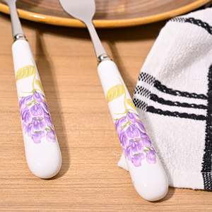Elegant Lavender Print Cutlery Set of 2 Includes Elegant <b>Forks</b> - Product Image 3