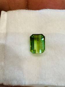 Zehra Gems Bijoux Pierre précieuse naturelle tourmaline bio-verte 3,65 carats 9,2x7,3x5,7mm taille émeraude, pierre libre avec jeu de couleurs, provenant d'Afrique - Product Image 4