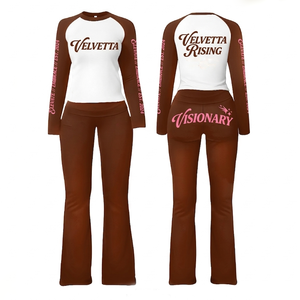 Conjunto de Pantalón y Camiseta para Mujer de Poliéster y Spandex de Primera Calidad, 220 GSM, Diseño de Paneles en Negro y Amarillo, Impresión por Sublimación Personalizada - Product Image 2