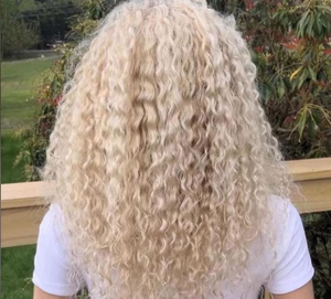 Peluca de Cabello Sintético Rizado Afro Negro al por Mayor con Flequillo, Resistente al Calor, para Cosplay, Fiestas y Uso Diario - Product Image 4