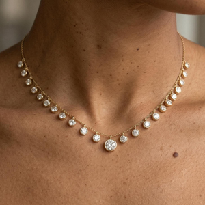 Collar Clásico para Mujer con Colgante de Circonia Cúbica Chapado en Oro de 18K, Corte Brillante Redondo, Estilo Cadena, para Uso Diario y Bodas - Product Image 1