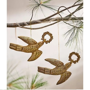 Resin <b>Gold</b> Bird Ornament <b>Wall</b> Hanging Traditional Flying Design for Wedding Christmas Indoor Living Room Home Decor 100% - Product Image 1