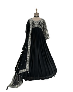 2025ชุดเดรสสไตล์ปากีสถานแบบพิเศษสำหรับปาร์ตี้ซาลวาร์คาเมซใส่สบายระบายอากาศได้ดี - Product Image 1