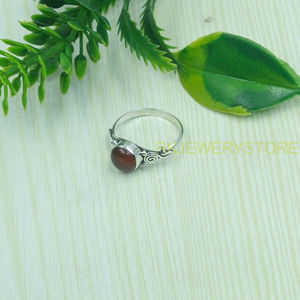 Anillo de Cabujón de Cornalina Roja Natural, Plata de Ley 925, Hecho a Mano, Diseño Vintage con Motivos Enrollados, Anillo de Piedras Preciosas para Mujer, Joyería al por Mayor - Product Image 3