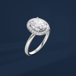 Anillo de Compromiso de Platino para Mujer con Diamante Ovalado de 2 Quilates, Corte Brillante, Estilo Clásico con Halo y Diamantes Laterales, Certificado GIA - Product Image 1