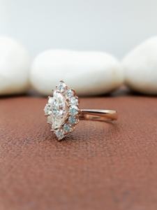 D'VINS JEWELS Bague de fiançailles et de mariage tendance en forme de marquise, taille brillant, sertie de pierres de laboratoire de couleur D, blanc, argent, or - Product Image 2