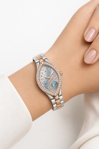Luxury Women's Analog Quartz <b>Watch</b> With <b>Diamond</b> Accents Irregular Case Stainless Steel Band - Product Image 3