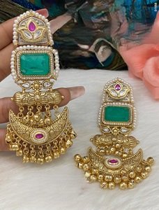 Pendientes Amrapali de gemas semipreciosas de Cachemira de doble capa, glamurosos y de alta calidad, para mujeres y niñas, colección para fiestas nocturnas. - Product Image 3