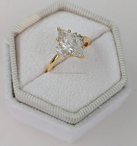 Anillo de Compromiso de Moissanita con Corte Marquesa de 1.5 CT, Plata de Ley 925, Engaste de Puntas, Estilo Minimalista, Aniversario de Bodas para Mujer - Product Image 3