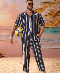 Conjunto de Camisa de Manga Corta a Rayas y Pantalones Amarillos para Hombre, Atuendo Casual de Verano, Cuello Camisero, Traje de Dos Piezas con Patrón Tejido - Product Image 2