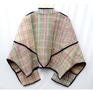 Veste Kantha élégante, de qualité supérieure, respirante, matelassée et écologique pour femmes, avec col mandarin et manches chauve-souris - Product Image 6