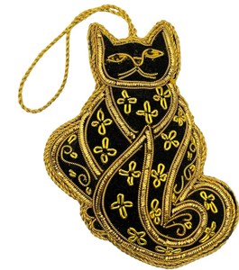 Decoraciones Navideñas de Lujo de Alta Calidad, Bordadas a Mano con Cuentas Zardozi, Diseño de Gato en Terciopelo Satinado - Product Image 1