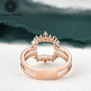 Bague de fiançailles pour femme Charm Jewells en argent plaqué or rose avec moissanite taille coussin, sertie à griffes, style minimaliste, certifiée IGI - Product Image 2
