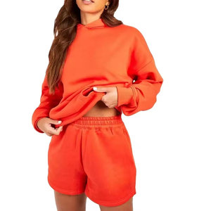 Conjunto de Sudadera con Capucha y Pantalones Cortos para Mujer, Ropa Deportiva Moderna, Sudadera de Manga Larga y Pantalones Cortos - Product Image 1