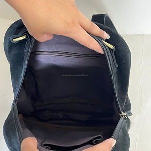 Nouveauté Sac à dos et sac bandoulière en cuir suédé noir cousu à la main Western Voyage Luxe 2 en 1 pour femmes - Product Image 6