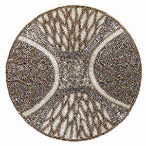 Vente chaude fait à la main rond perlé napperon ensemble de 2 verre perlé chargeur plaque tapis de Table pour manger vacances et événements spéciaux - Product Image 3