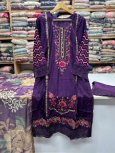 Ssumaira - Conjunto de Fiesta Formal con Camisa de Terciopelo Bordada y Pantalones con Dupatta Estampada Digitalmente, Novedad Especial para Eid - Product Image 4