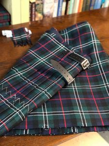 Kilt Tradicional Escocés Premium para Hombre |   Kilt Highland Hecho a Mano con 2 Flecos Adicionales Gratis - Product Image 3
